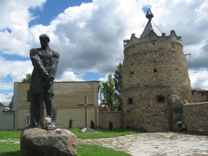 141