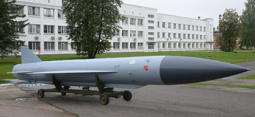 Росія економить сучасні ракети і б'є по Україні радянськими – Повітряні  сили | Новини