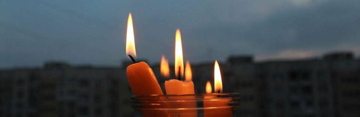 Сьогодні в Україні ввели погодинні відключення світла