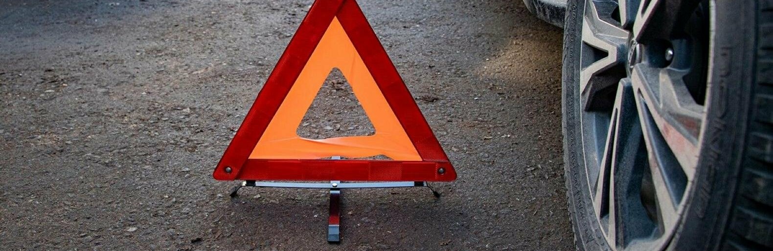 Водій не встиг загальмувати: під колеса авто у Тернополі потрапила 9-річна дитина