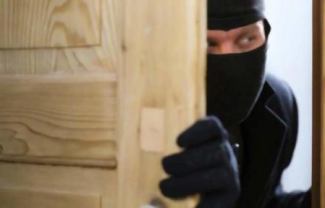 Викрали 47 тисяч, поки жінка готувала їсти: резонансна крадіжка у Тернополі