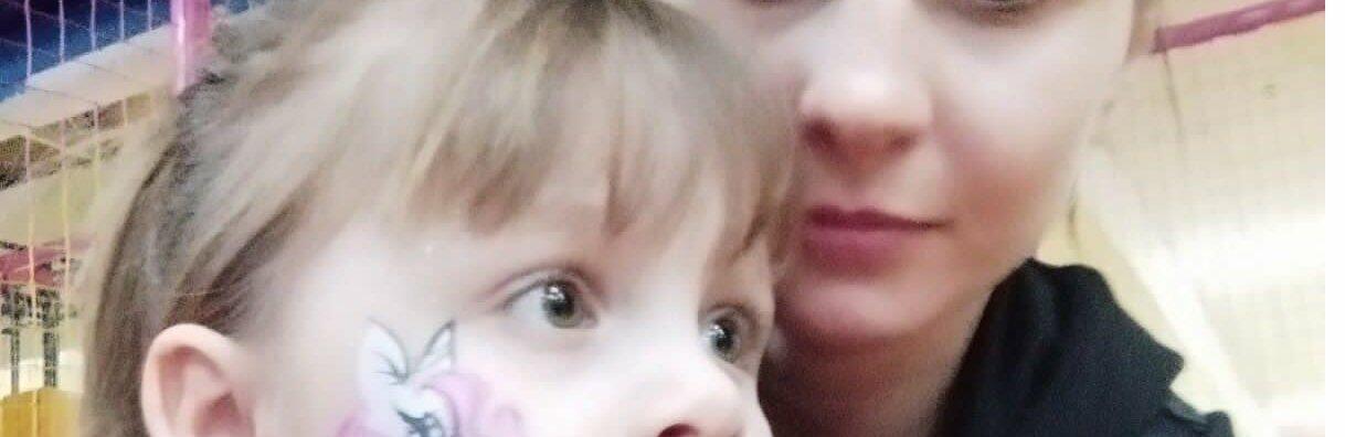 У Тернополі вже четвертий день рідні і поліція розшукують молоду жінку та її дворічну доньку
