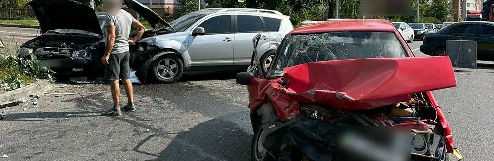 Потрійна ДТП сталася у Тернополі: є травмовані