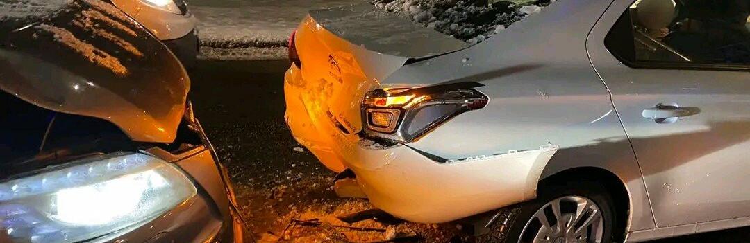 Розтрощені авто: у Тернополі нетверезий водій спричинив ДТП