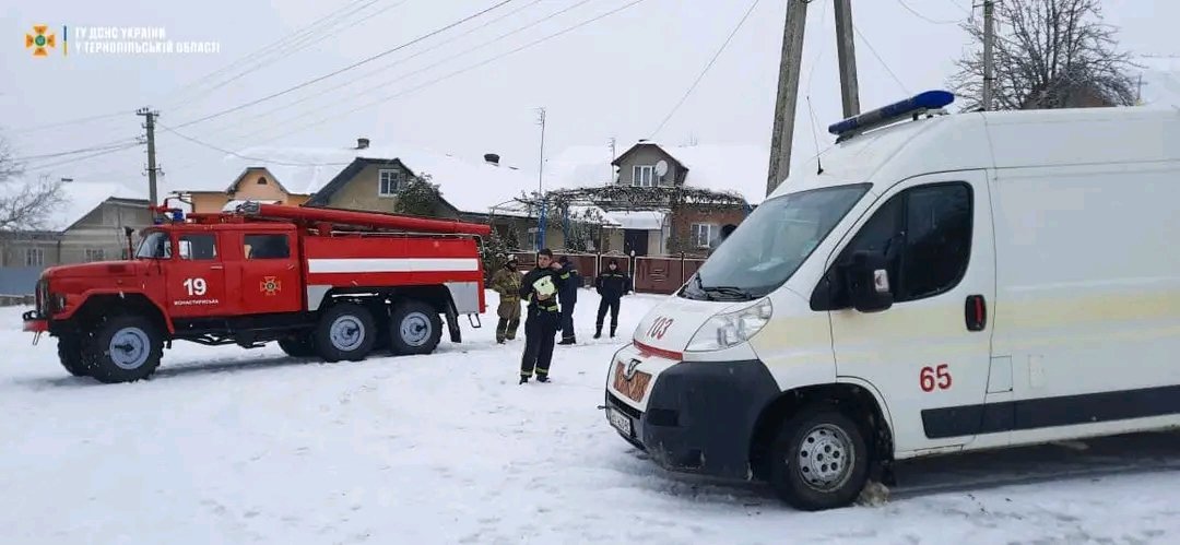 На Тернопільщині у снігу застрягла 