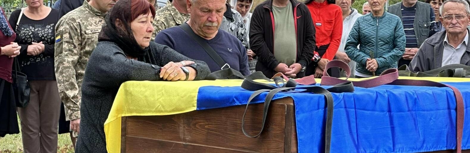 Обидва брати тепер спочивають поруч