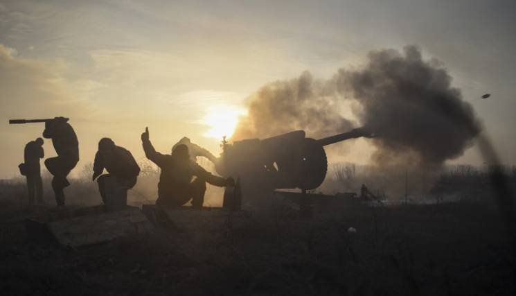Російські війська одночасно активізувалися по всій лінії зіткнення: про що це говорить?