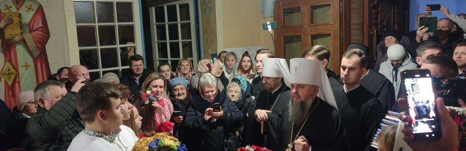 Історична мить: митрополит Епіфаній завітав до Миколаївського собору в місті Кременець