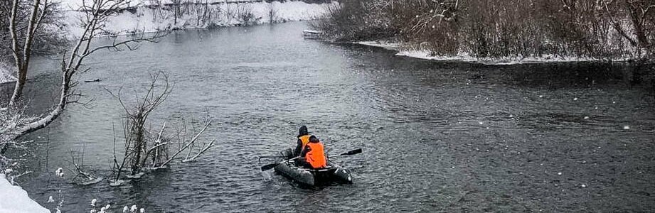 У лютий мороз рятувальники шукають у річці потенційного потопельника з Тернопільщини