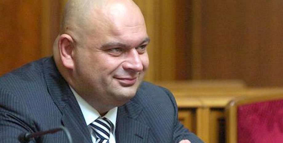 Один з найбільших донатів на потреби армії: хабар, який намагався передати ексміністр екології, переведено на ЗСУ