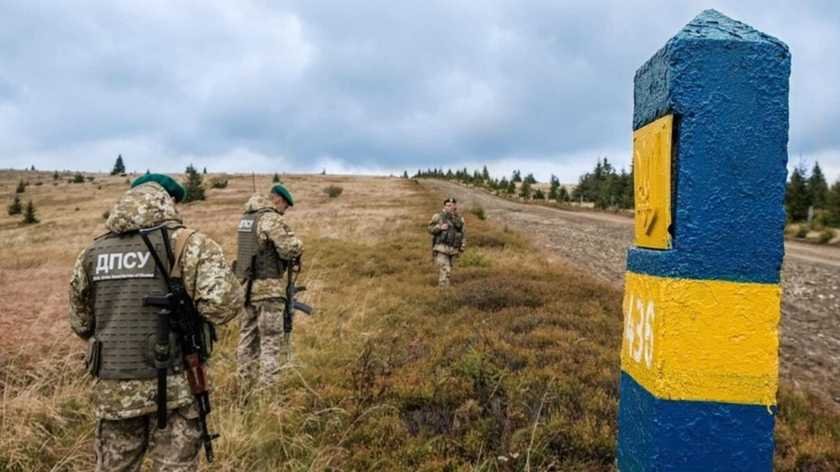 Міни та блокпости: України укріпляє кордон з Білоруссю