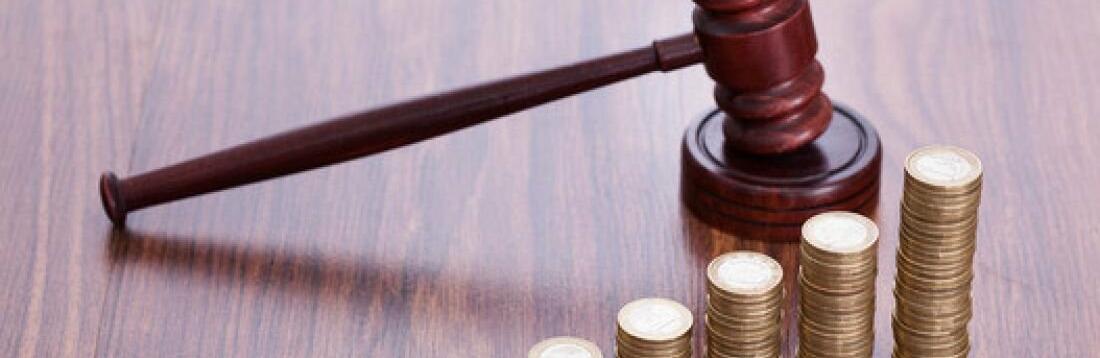 На Тернопільщині засудили керівника лікарні, який 2 роки виписував премії сам собі