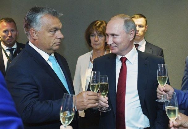 Скандал дня: Орбан засудив постачання зброї Європою Україні та закликав Україну припинити бойові дії