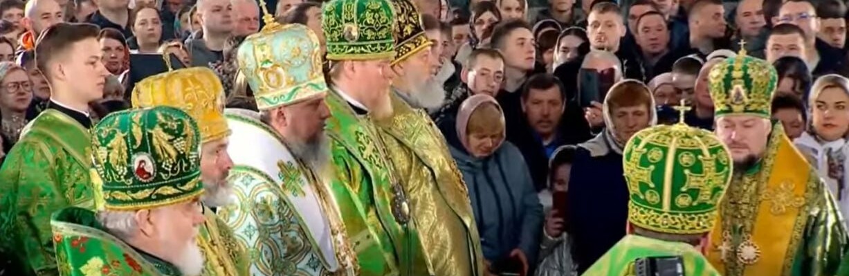 Епіфаній очолює історичну літургію в Києво-Печерській лаврі у Вербну неділю
