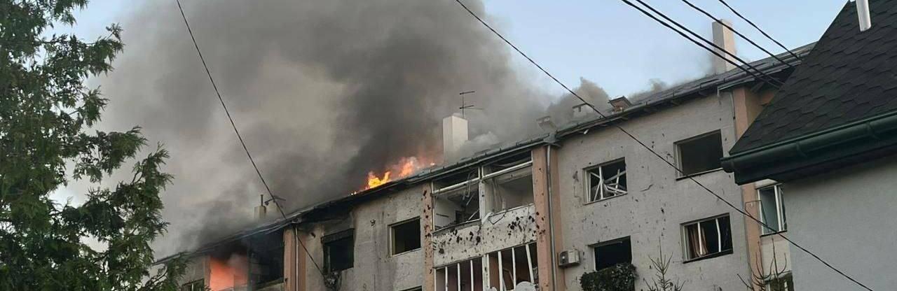 У сусідній Львівщині ворог завдав удару по житлових будинках