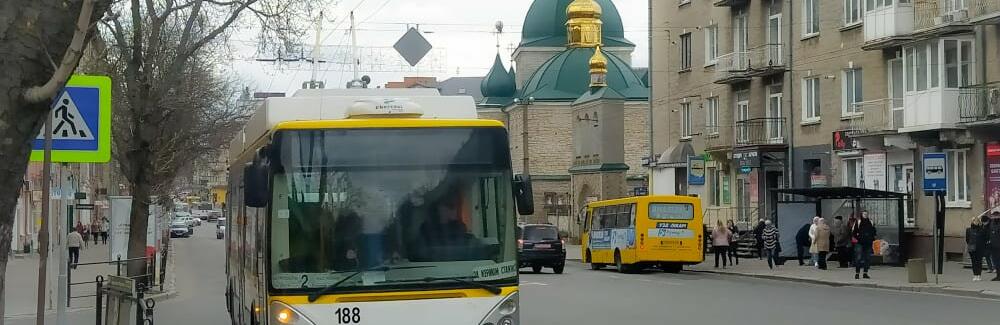 У понеділок громадського траспорту на вулицях у Тернополі поменшає: у чому причина