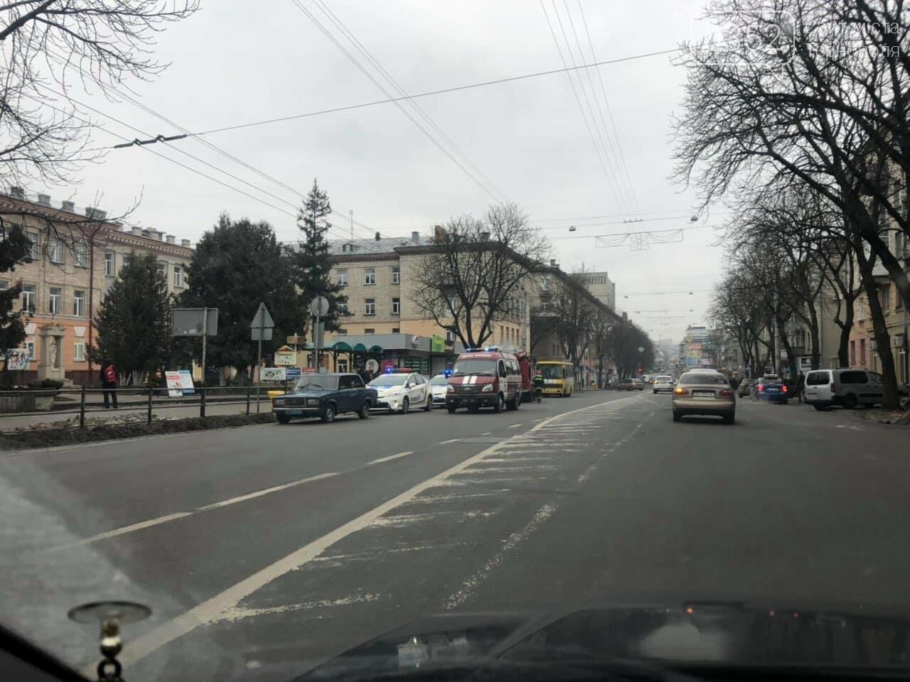 У самому центрі Тернополя наряди поліції та рятувальників:..., фото-3 У самому центрі Тернополя наряди поліції та рятувальників: стало відомо, що трапилось, фото-3