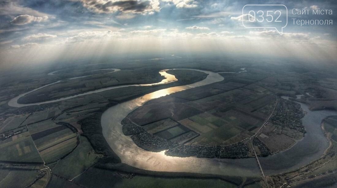 Дністер з висоти пташиного польоту зачаровує користувачів с..., фото-1 Дністер з висоти пташиного польоту зачаровує користувачів соцмереж (ФОТО), фото-1