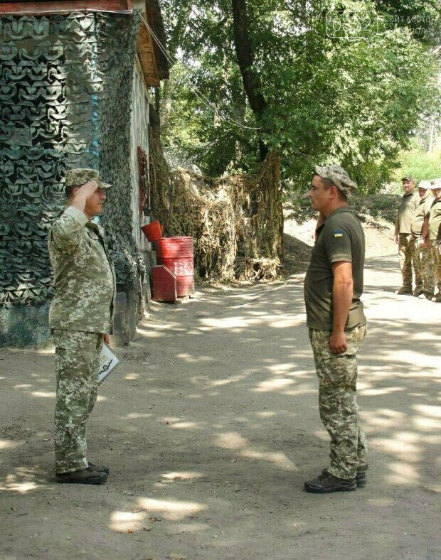 Військовим з Тернополя вручили нагороди в зоні ООС (ФОТО), фото-1 Військовим з Тернополя вручили нагороди в зоні ООС (ФОТО), фото-1