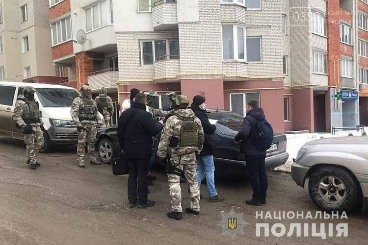 Затримали подружжя тернополян, які вимагали 5 тисяч доларів за нерозголошення особистої інформації  (ФОТО), фото-1