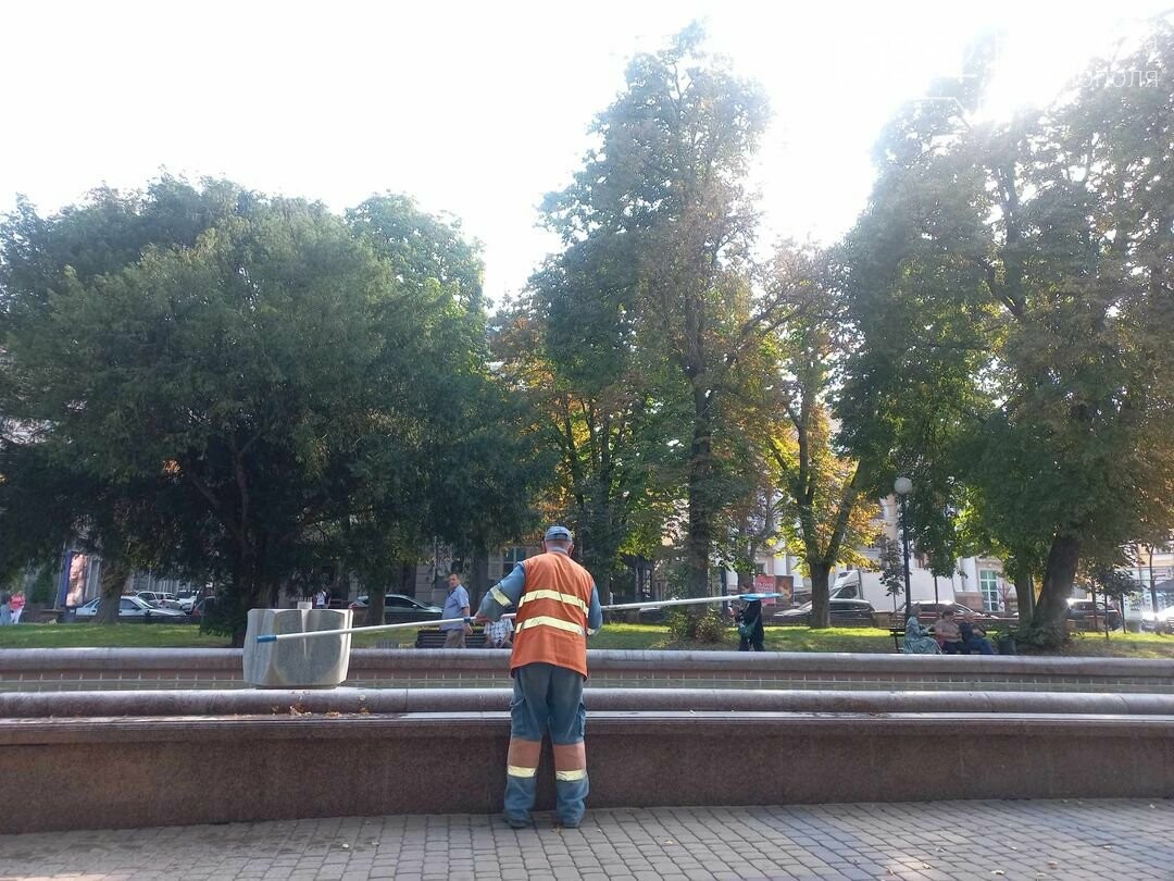 "Яка там Європа": у Тернополі бидло використовує фонтани як смітники