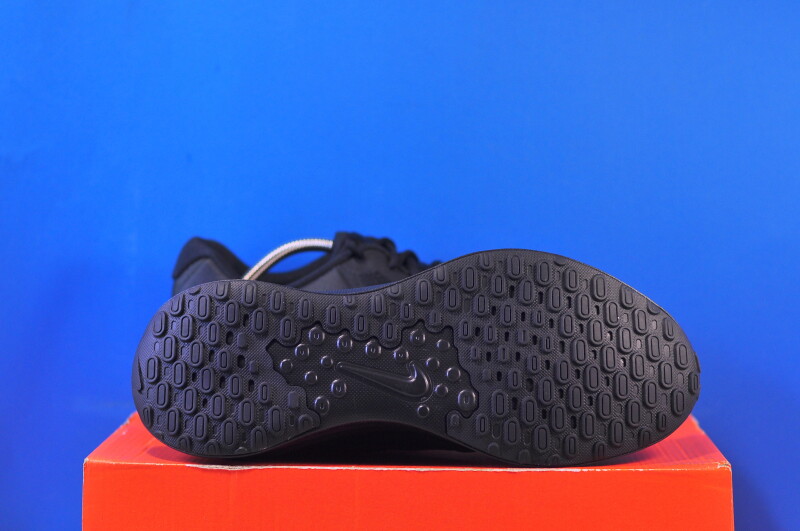 Кросівки Nike Revolution 7 Black FB2207-005 - Зображення 4