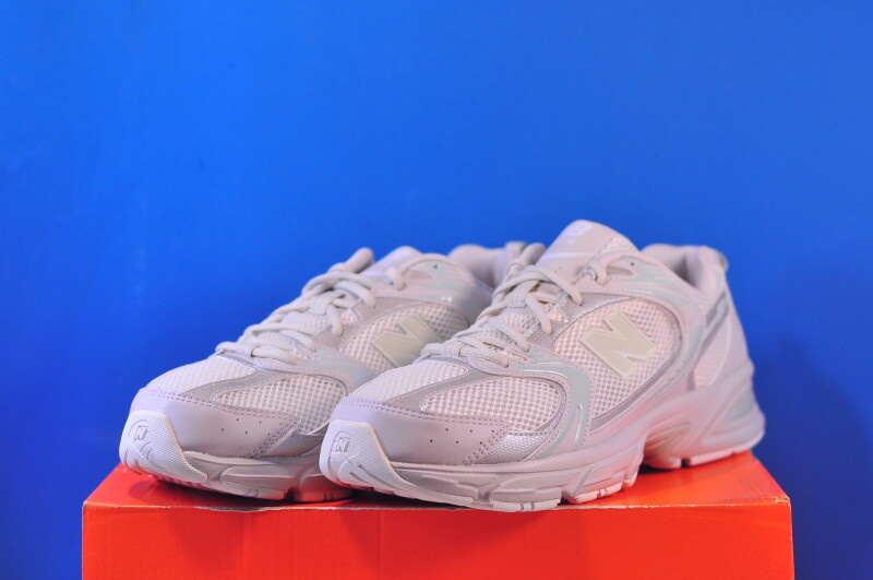 Кросівки New Balance 530 - Зображення 1