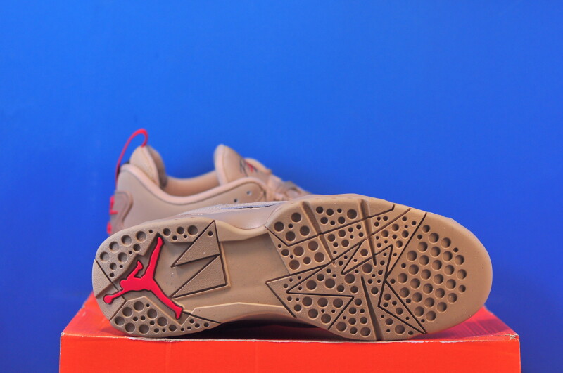 Кросівки Nike Air Jordan MVP 92 HQ3950-200 - Зображення 4