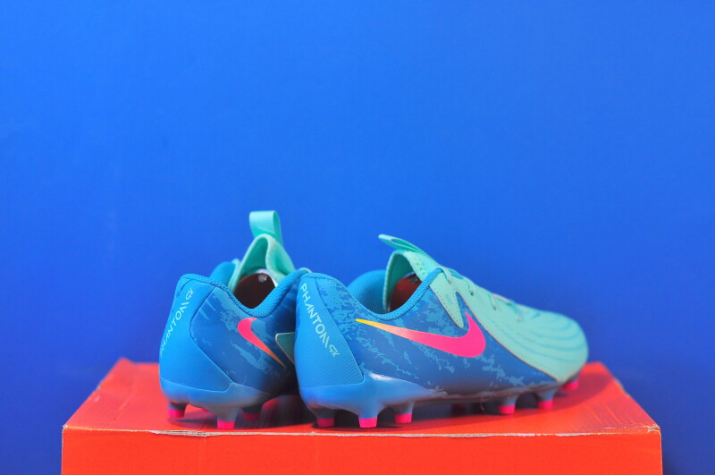 Бутси Nike JR Phantom GX 2 Academy LV8 FG/MG FQ7390-300 - Зображення 2