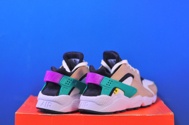 Кросівки Nike Air Huarache Premium White/Brown DV0486-100 - Зображення 2