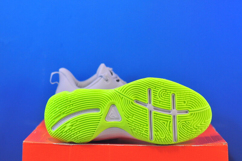 Кросівки Nike Giannis Immortality 4 IH7664-002 - Зображення 4
