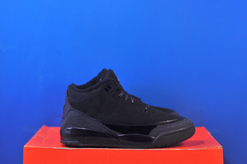 Кросівки Nike Jordan 3 Retro Little DM0966-001 - Зображення 3