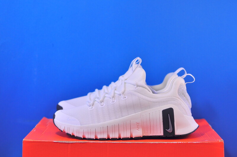 Кросівки Nike Free Metcon 6 FZ1695-101