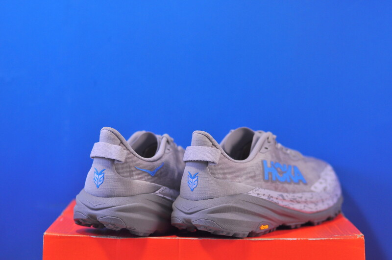Кросівки Hoka Speedgoat 6 Wide Grey 1147832 SYST - Зображення 2