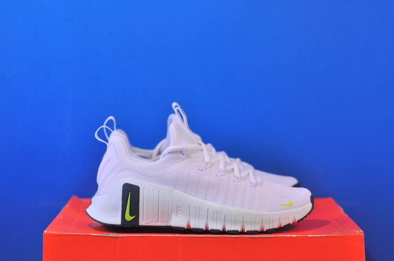 Кросівки Nike Free Metcon 6  FJ7126-111 - Зображення 3