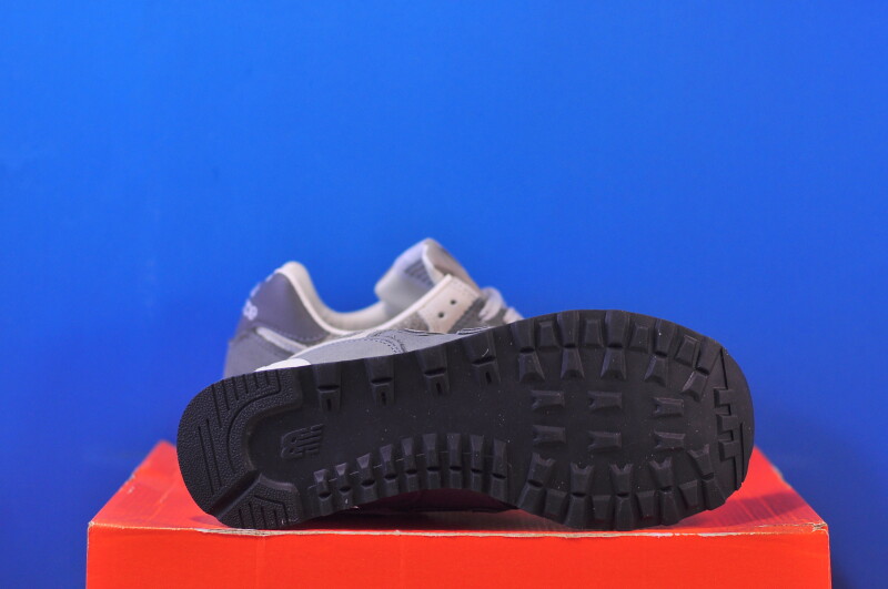 Кросівки New Balance 574 Grey U574SNV - Зображення 4