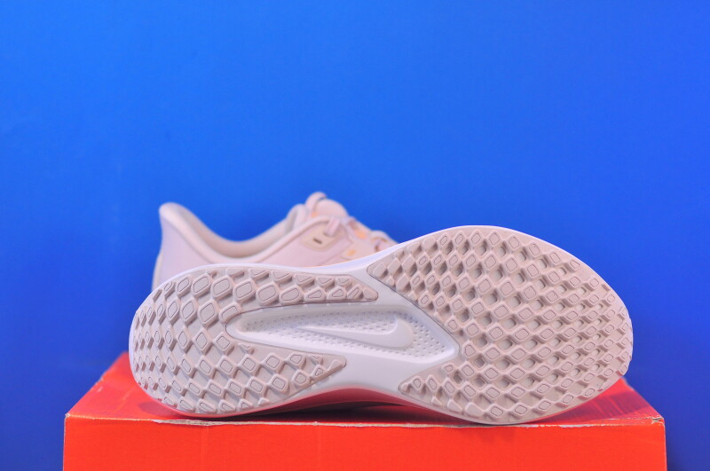 Кросівки Nike Quest 6 Road Running Shoes Black FD6034-200 - Зображення 4