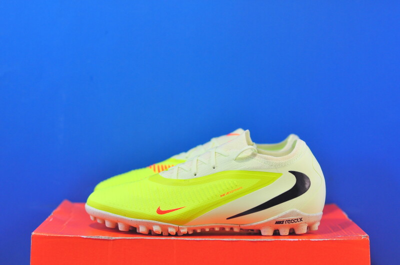 Сороканіжки Nike Reactx Phantom 6 Low TF Pro Green HJ4123-800