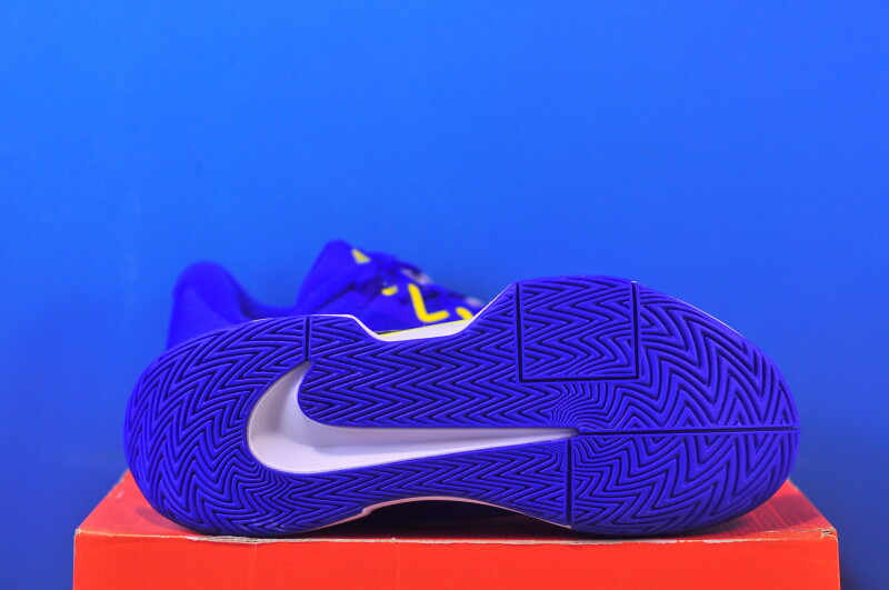 Тенісні кросівки Nike GP Challenge Pro HC FB3145-402 - Зображення 4