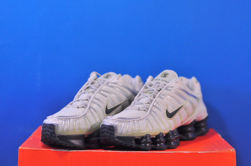 Кросівки Nike Shox Tl Beige FV0939-002 - Зображення 1