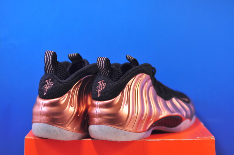 Кросівки Nike Air Foamposite One Metallic Copper FZ9902-001 - Зображення 2