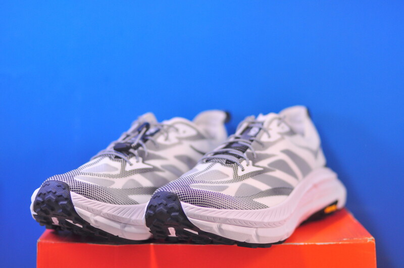 Кросівки Hoka Mafate Speed 4 Lite Grey/Black 1168971 BWHT - Зображення 1
