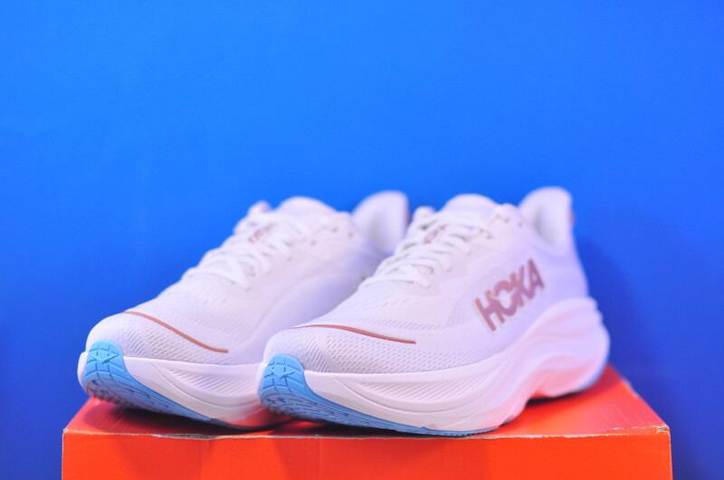 Кросівки Hoka One One Skyflow 1155113 FTRS - Зображення 1