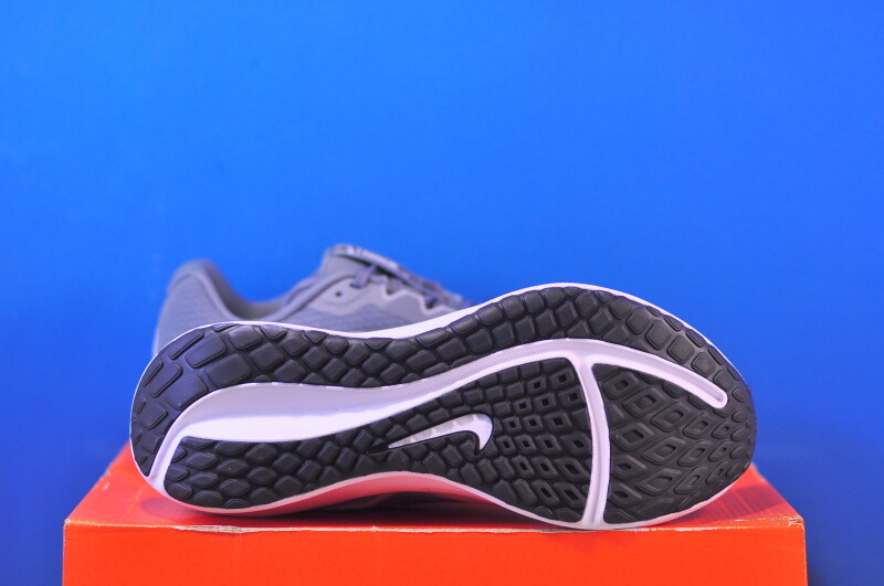 Кросівки Nike Downshifter 13 FD6454-010 - Зображення 4