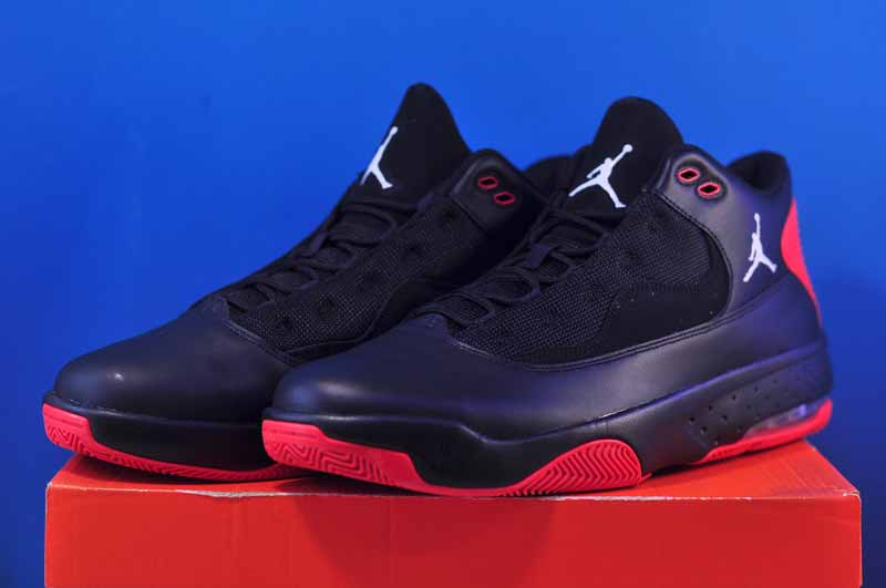 Кросівки Nike Air Jordan Max Aura 2 Black/Red CK6636-060 - Зображення 3