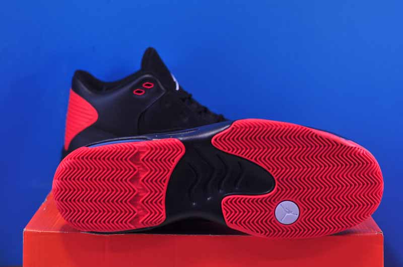 Кросівки Nike Air Jordan Max Aura 2 Black/Red CK6636-060