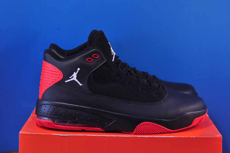 Кросівки Nike Air Jordan Max Aura 2 Black/Red CK6636-060 - Зображення 1