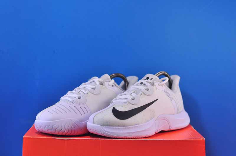 Тенісні кросівки Nike Court Air Zoom GP Turbo HC DX6956-100 - Зображення 3