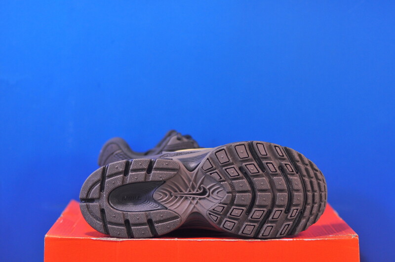 Кросівки Nike V5 RNR Medium Ash Cave Stone II6294-200 - Зображення 4