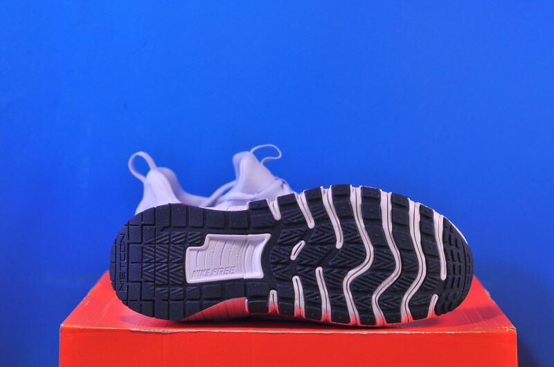 Кросівки Nike Free Metcon 6 FJ7126-004 - Зображення 4